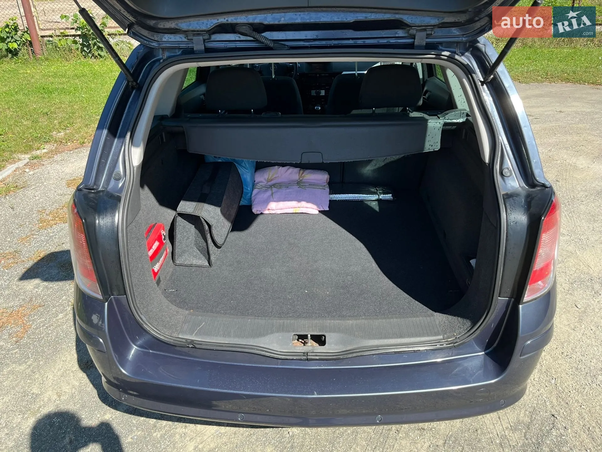 2010 Opel Astra - мініатюра 12