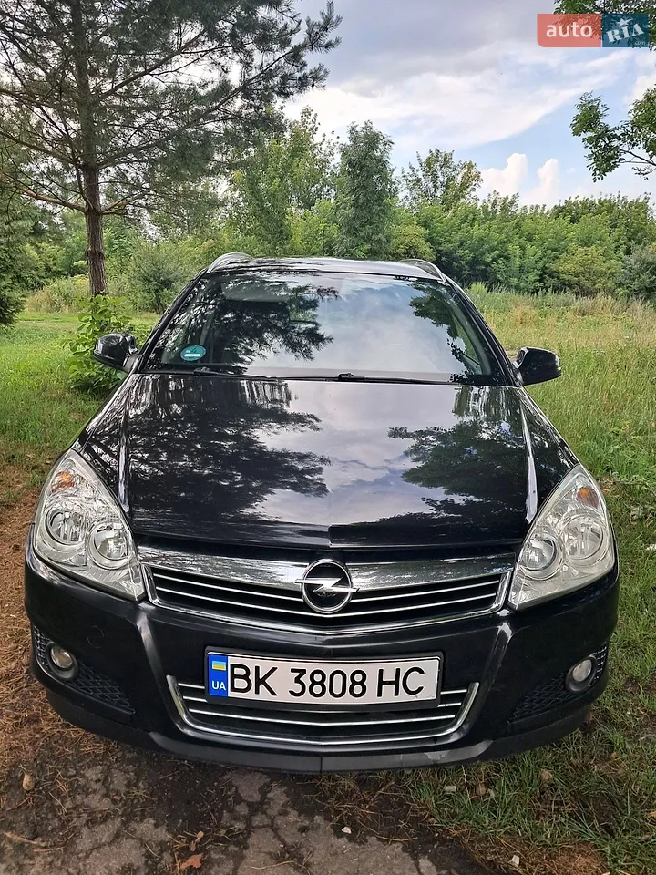 2011 Opel Astra - мініатюра 12