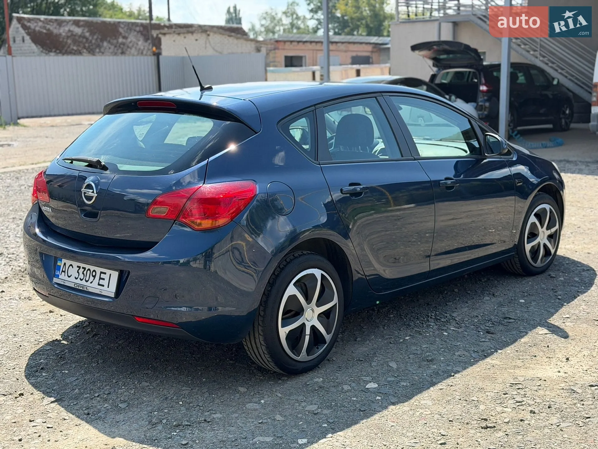 2010 Opel Astra - мініатюра 4
