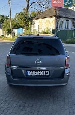 Универсал Opel Astra 2007 в Василькове
