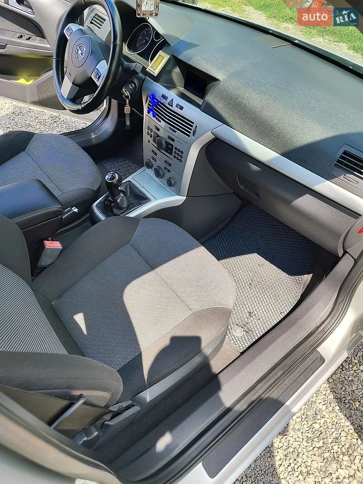 2010 Opel Astra - мініатюра 15
