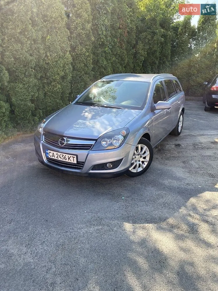 2010 Opel Astra - мініатюра 8