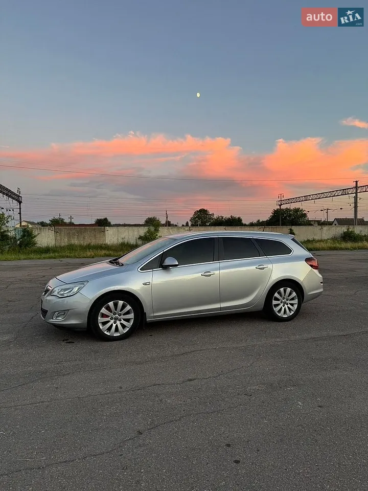 2010 Opel Astra - мініатюра 14