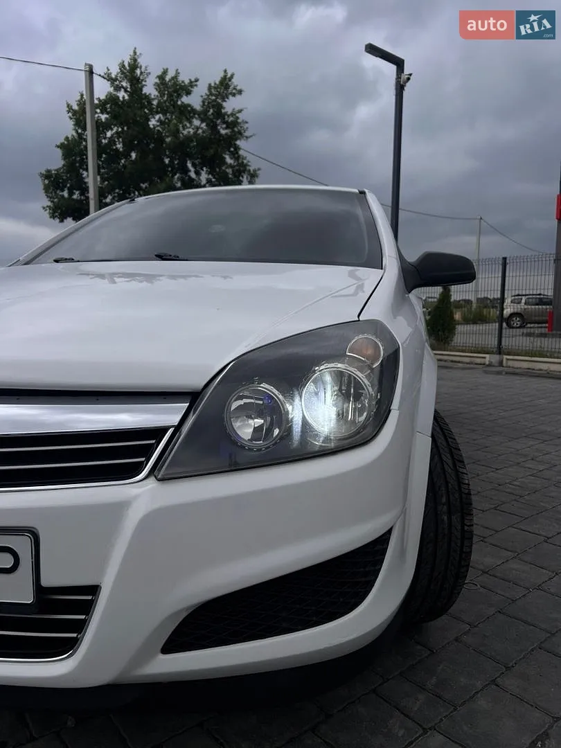 2010 Opel Astra - мініатюра 5