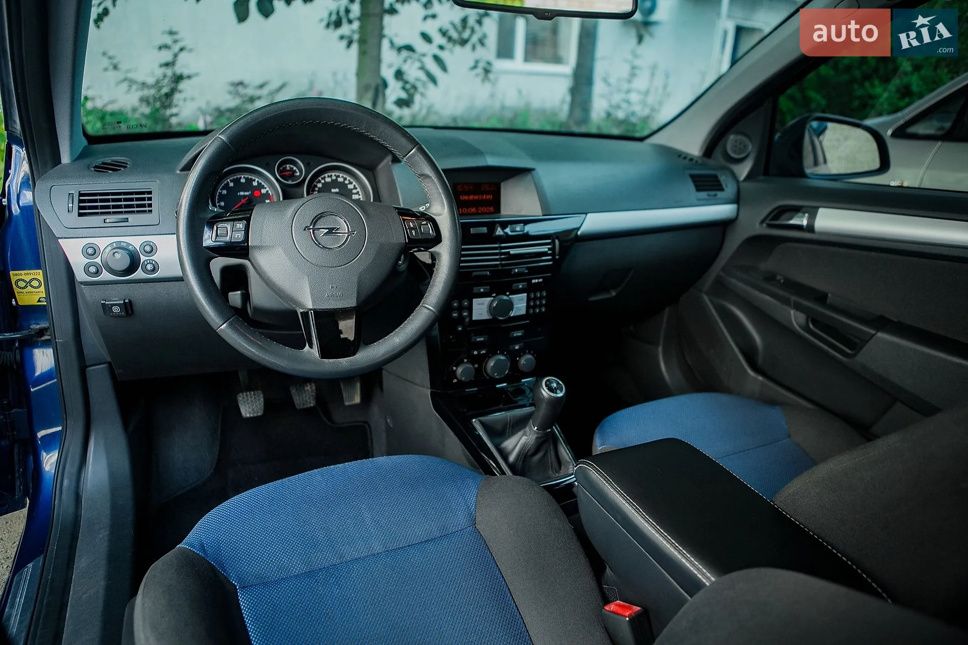 2010 Opel Astra - мініатюра 12