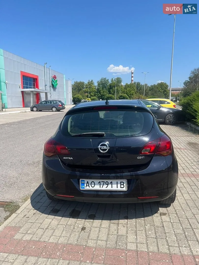 2010 Opel Astra - мініатюра 5