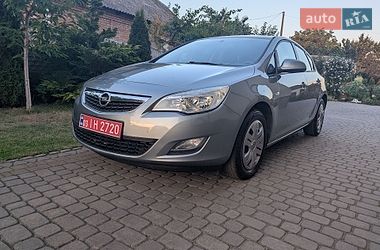Хэтчбек Opel Astra 2010 в Луцке