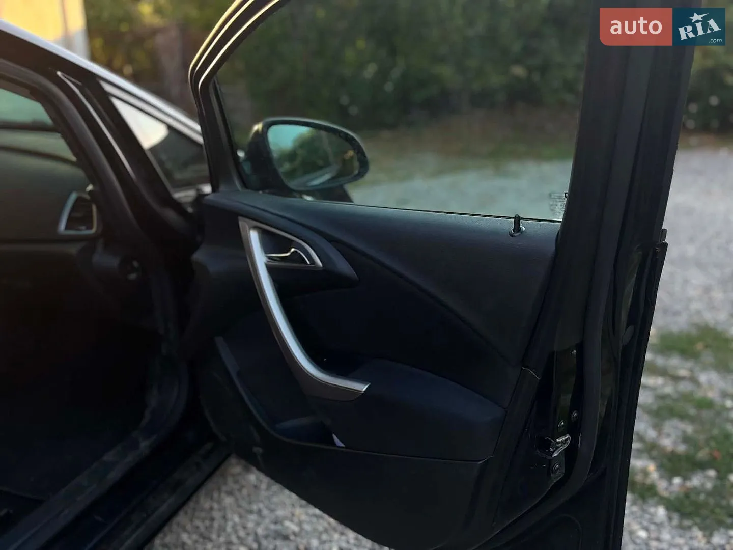 2011 Opel Astra - мініатюра 14