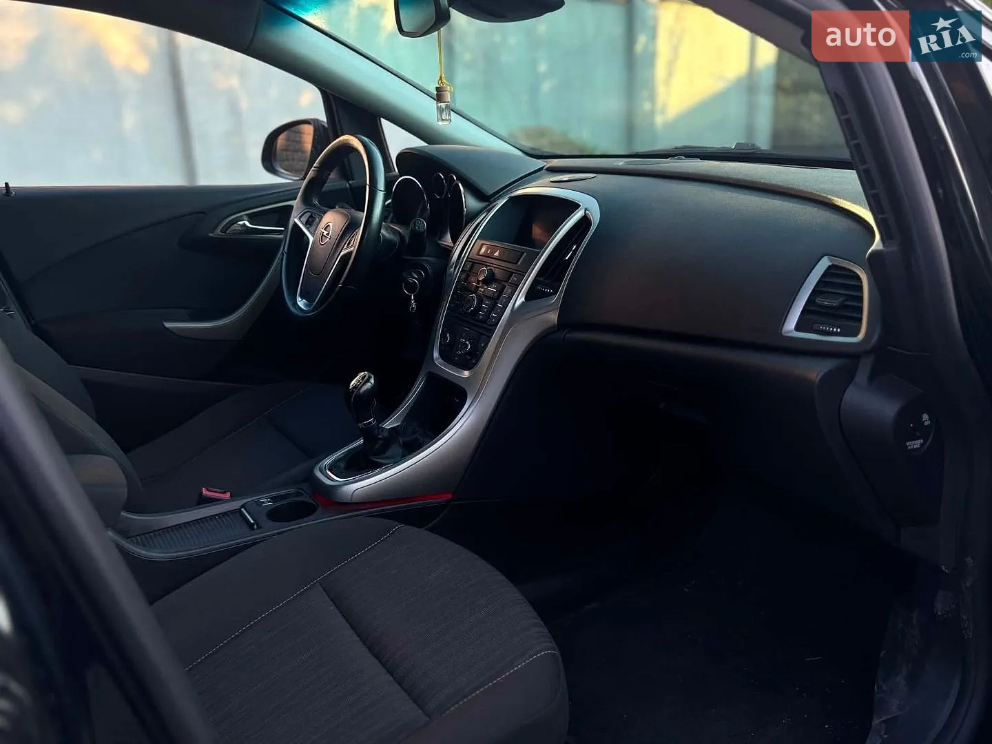 2011 Opel Astra - мініатюра 16