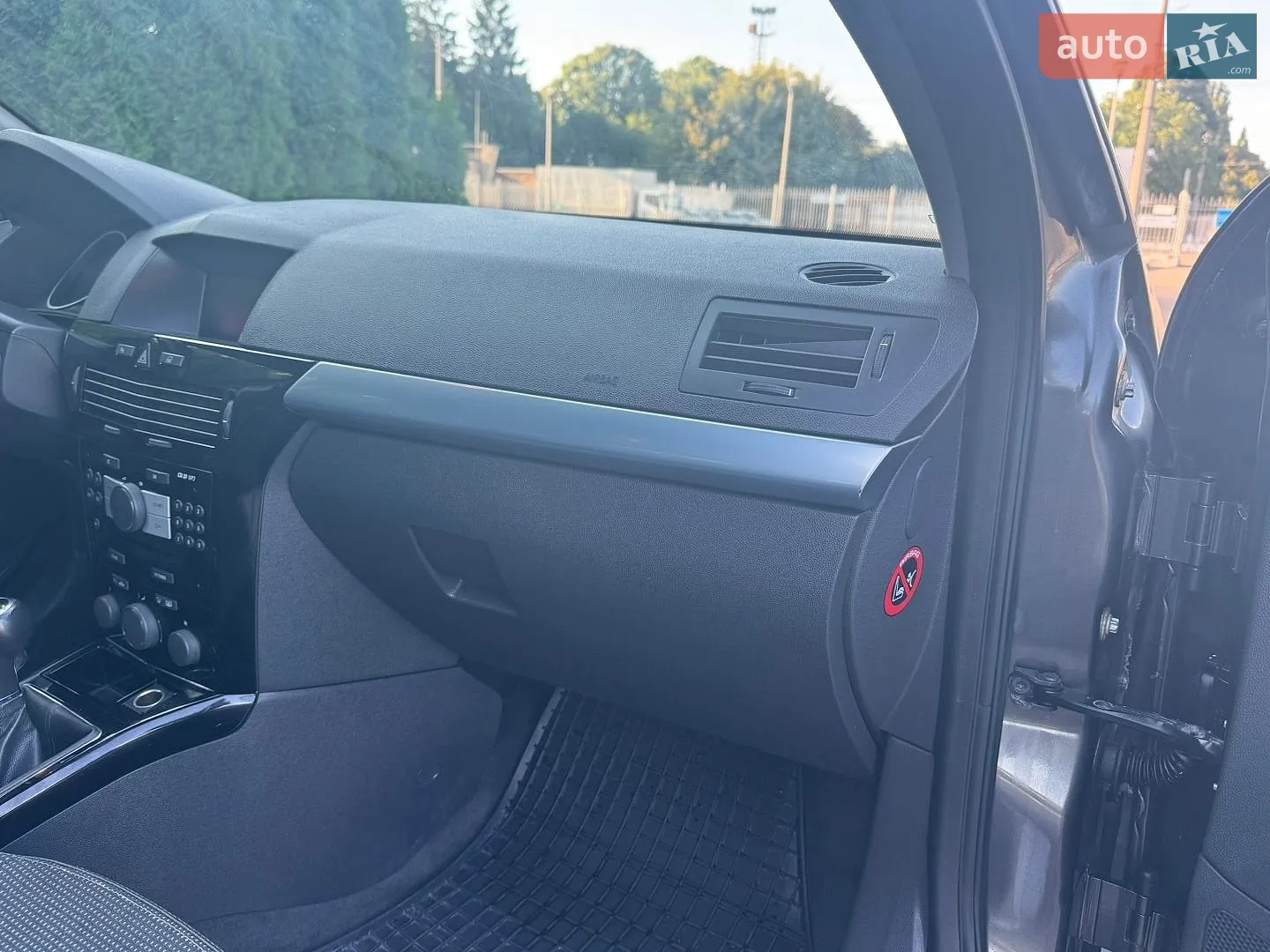 2010 Opel Astra - мініатюра 20