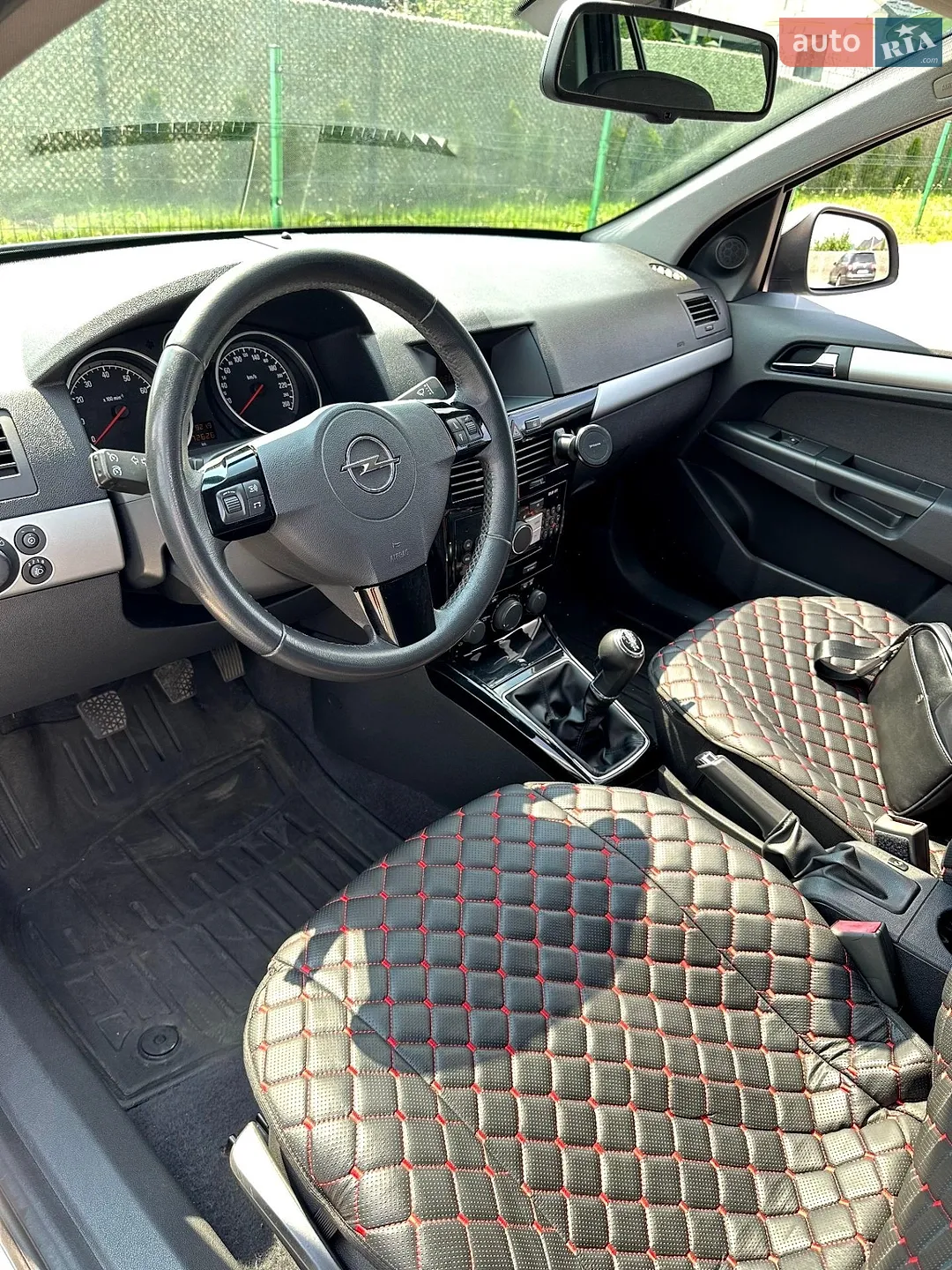 2010 Opel Astra - мініатюра 9