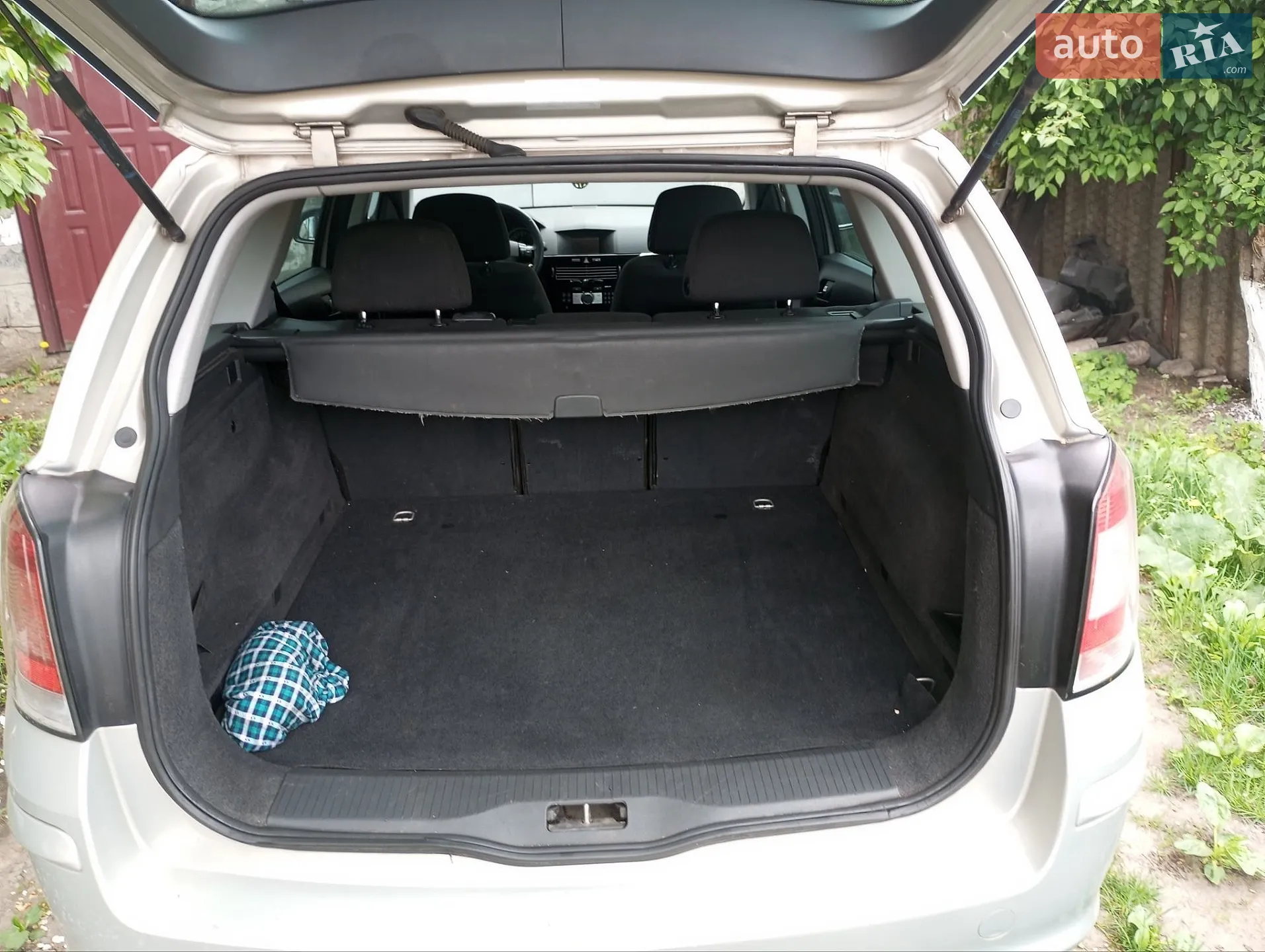 2010 Opel Astra - мініатюра 4