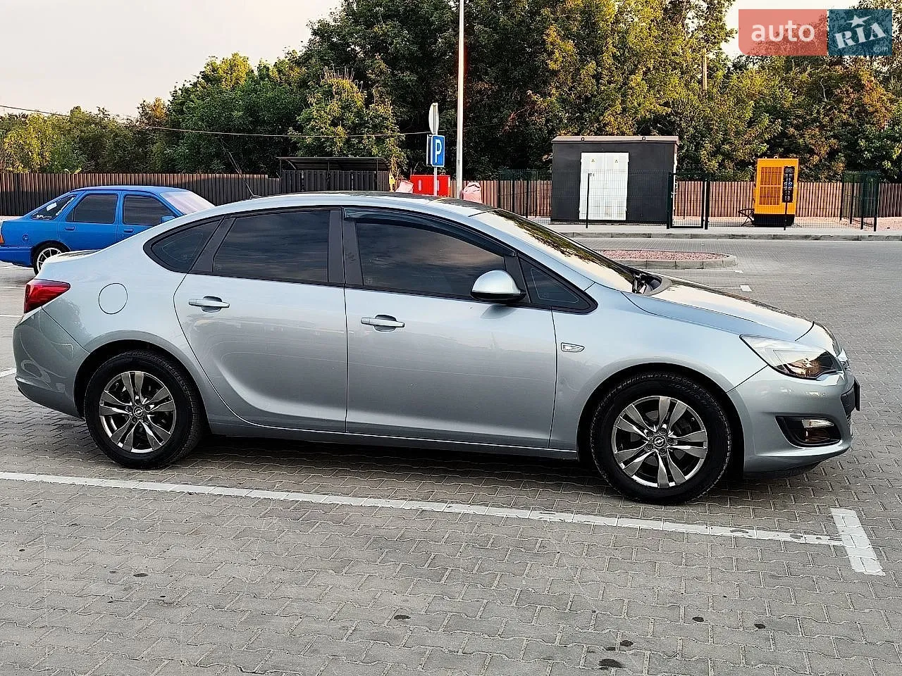 2015 Opel Astra - мініатюра 2