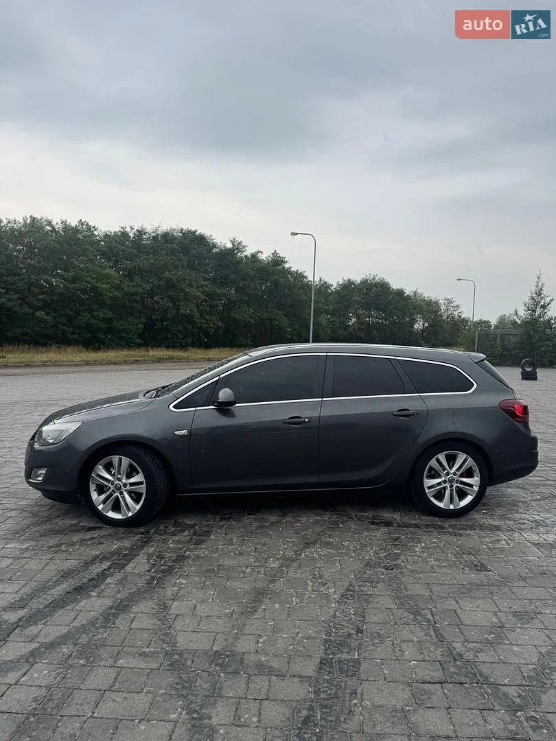2010 Opel Astra - мініатюра 2
