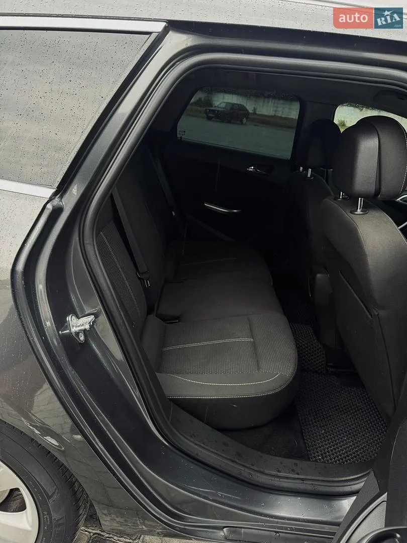 2010 Opel Astra - мініатюра 14