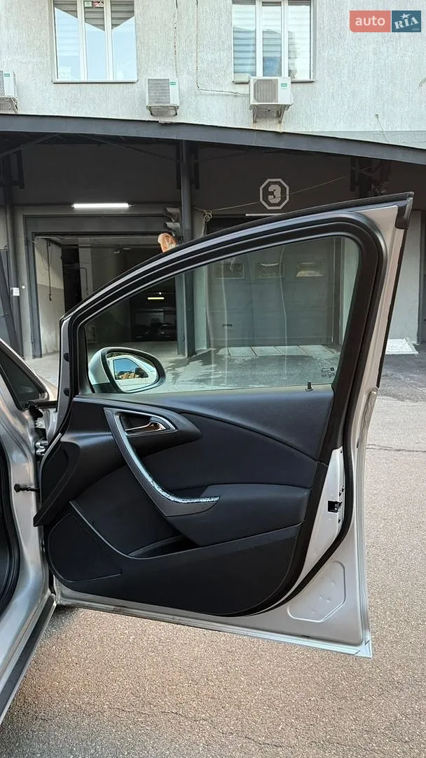 2012 Opel Astra - мініатюра 22