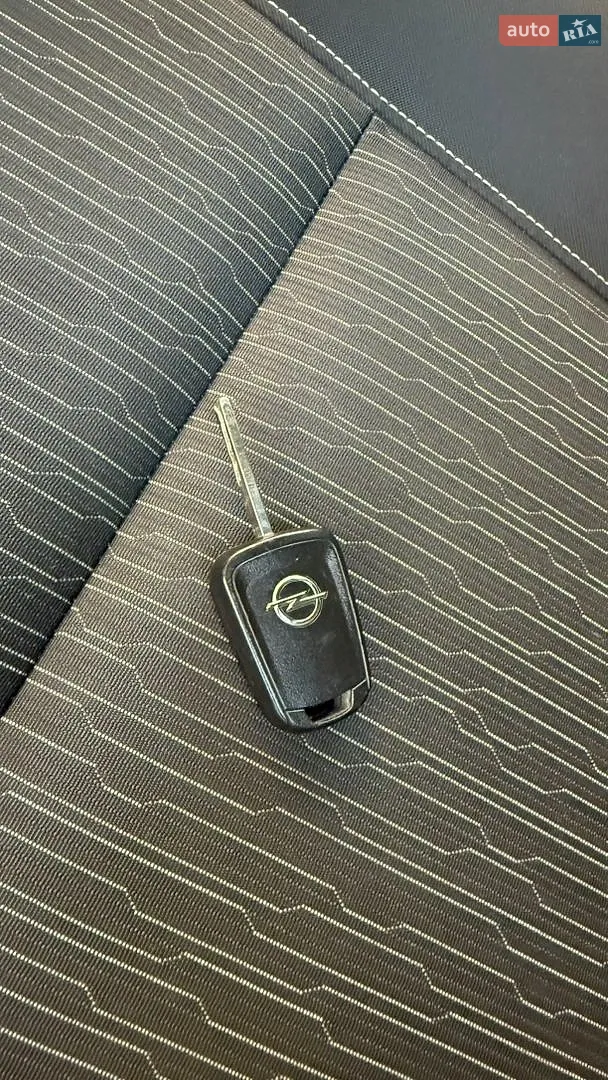 2012 Opel Astra - мініатюра 36