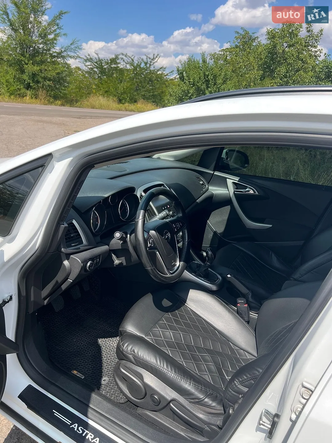 2011 Opel Astra - мініатюра 10