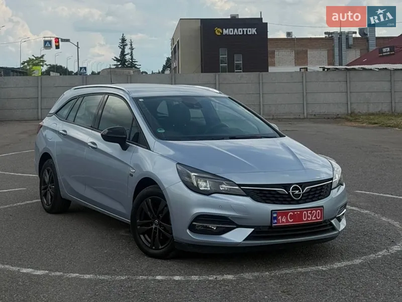 Opel Astra 2021