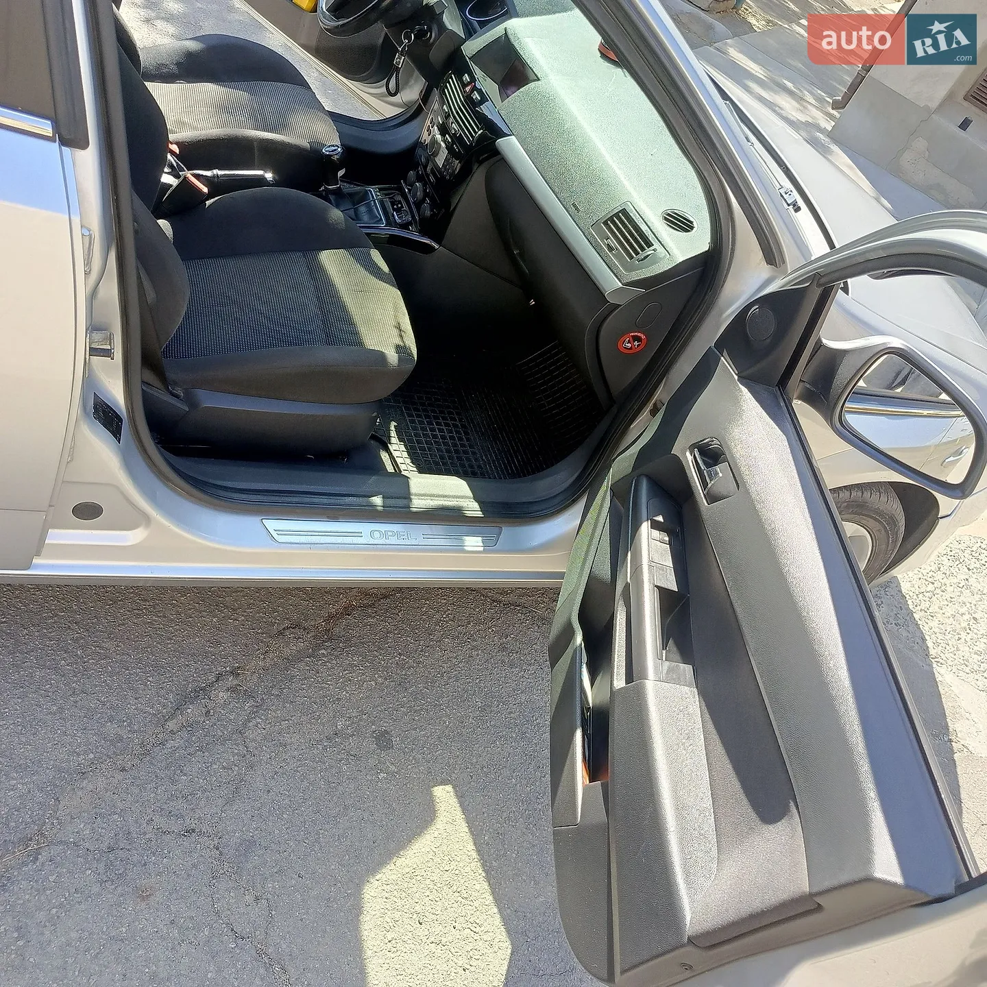 2010 Opel Astra - мініатюра 9