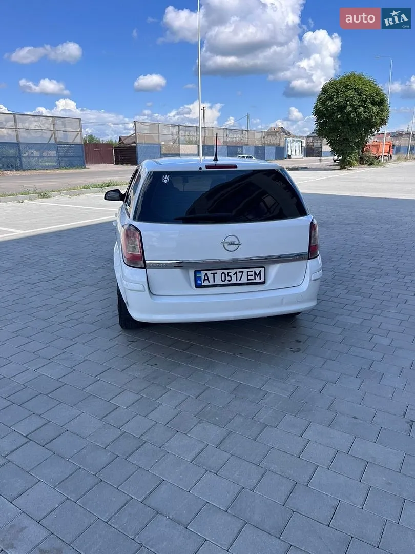 2010 Opel Astra - мініатюра 9