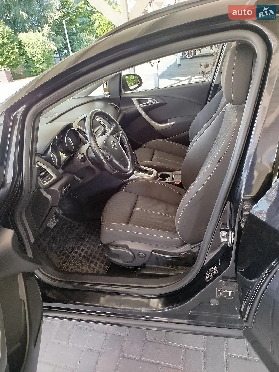 2011 Opel Astra - мініатюра 9
