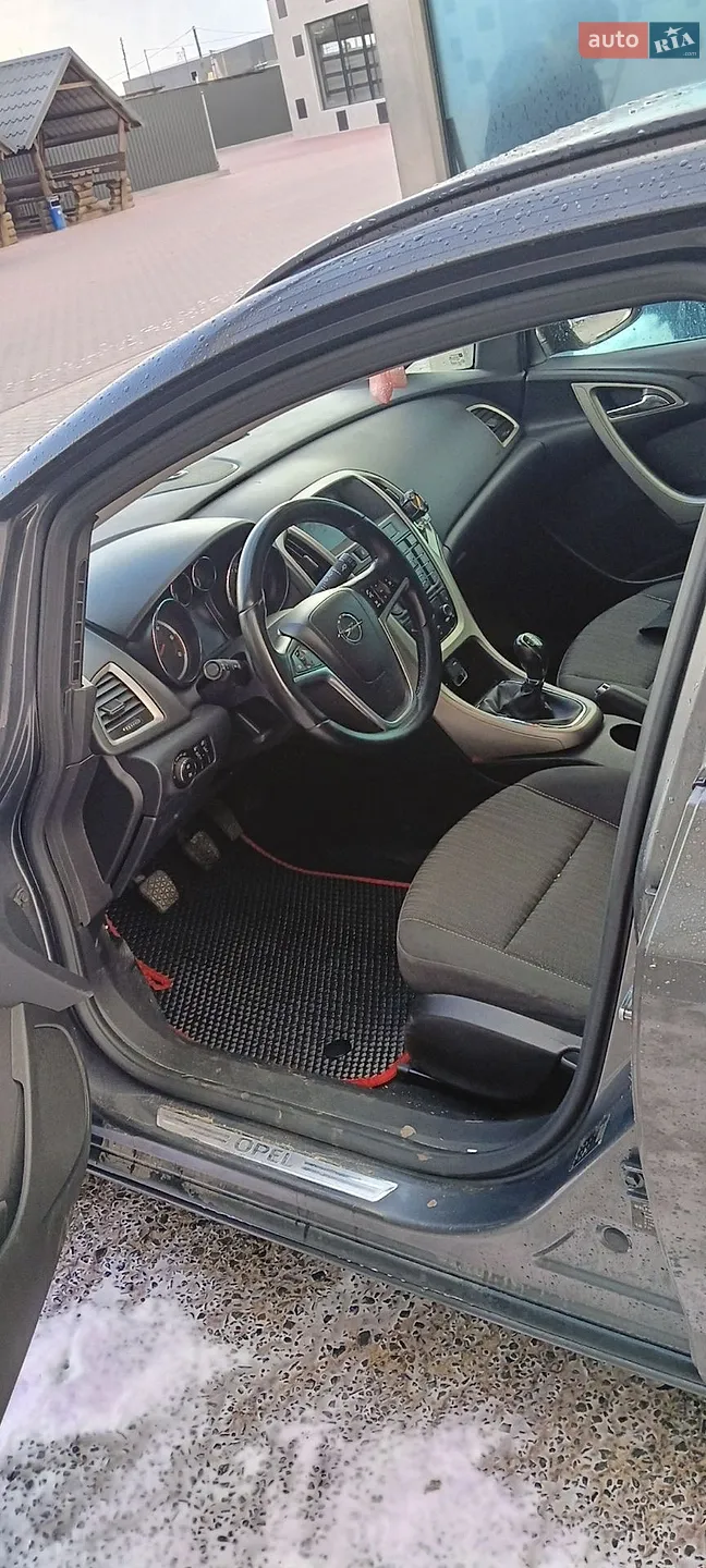 2011 Opel Astra - мініатюра 9