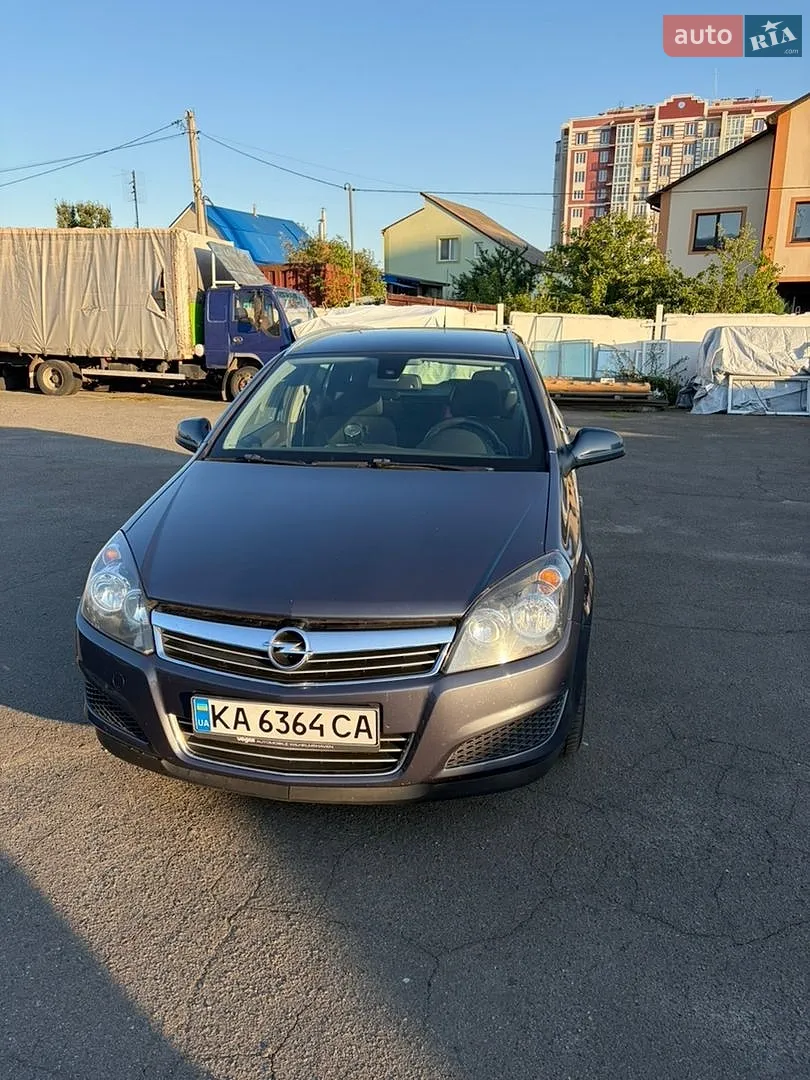 2010 Opel Astra - фото 1