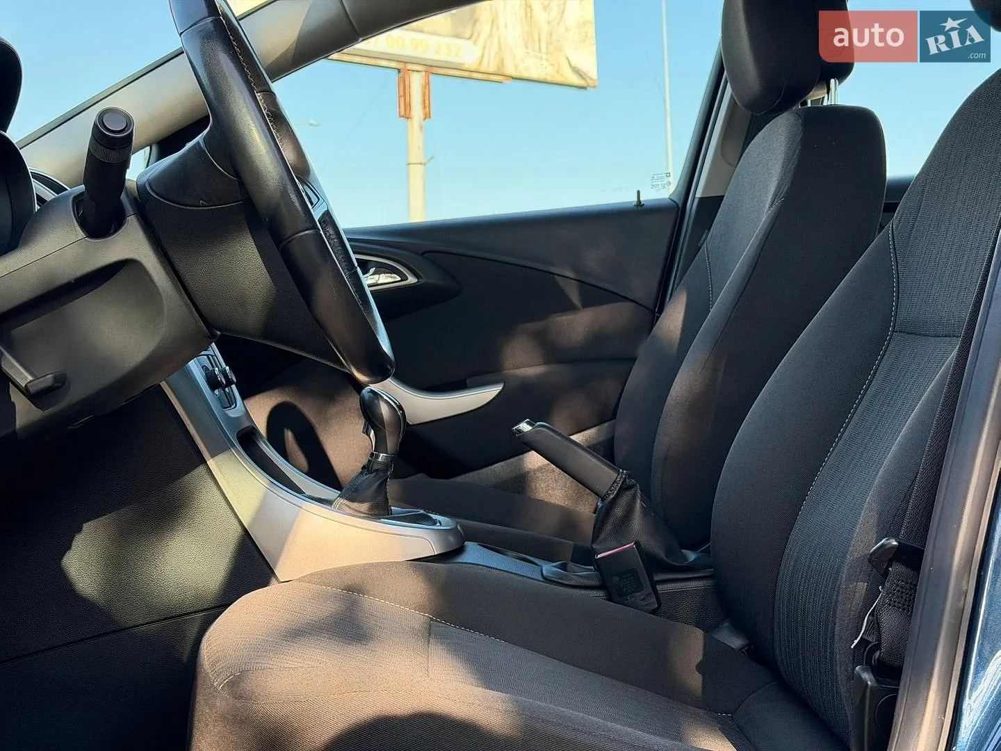 2010 Opel Astra - мініатюра 40