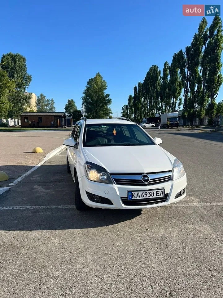 2011 Opel Astra - мініатюра 13