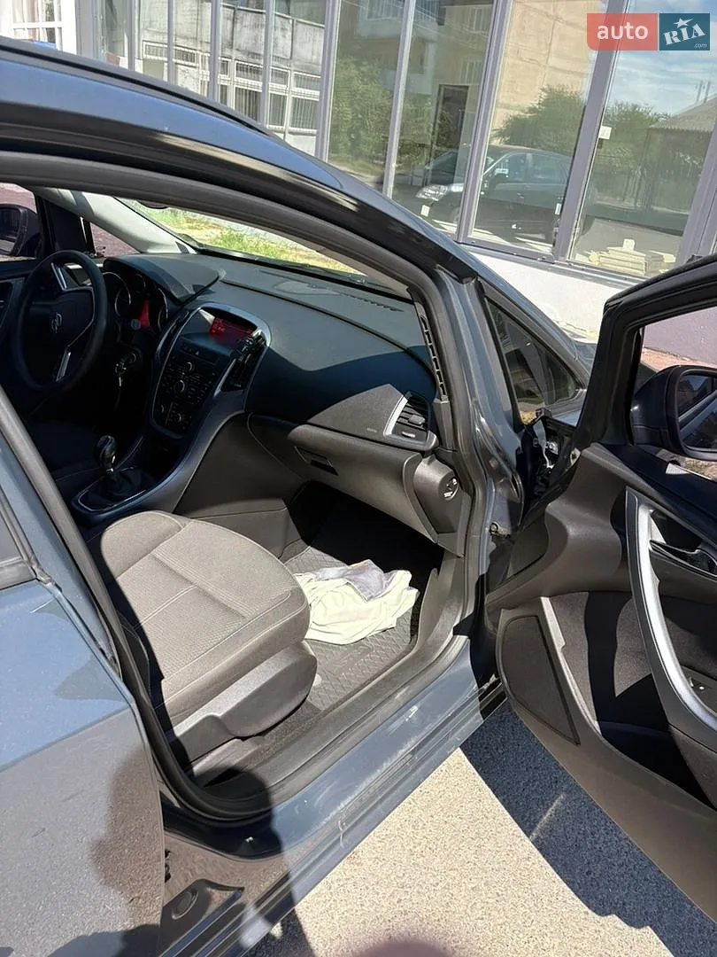 2013 Opel Astra - мініатюра 8