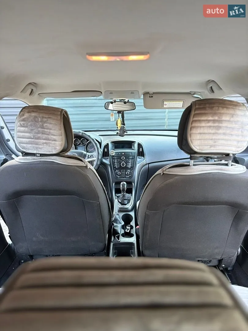 2011 Opel Astra - мініатюра 9