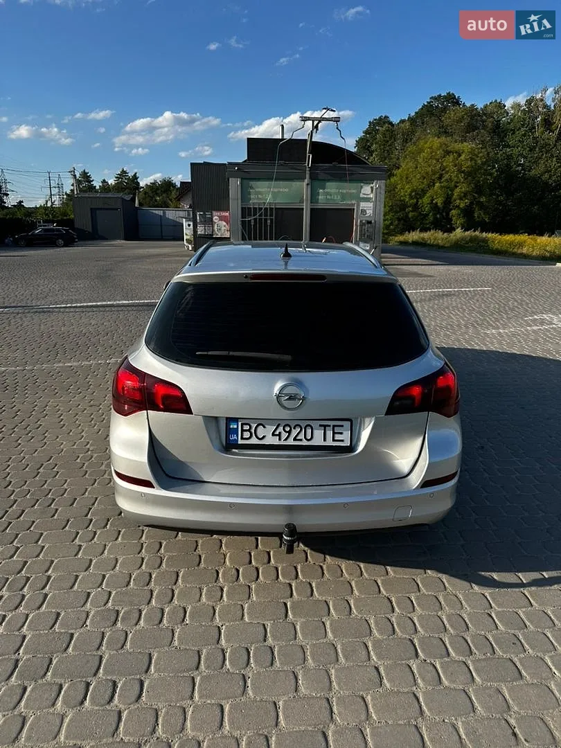 2011 Opel Astra - мініатюра 2