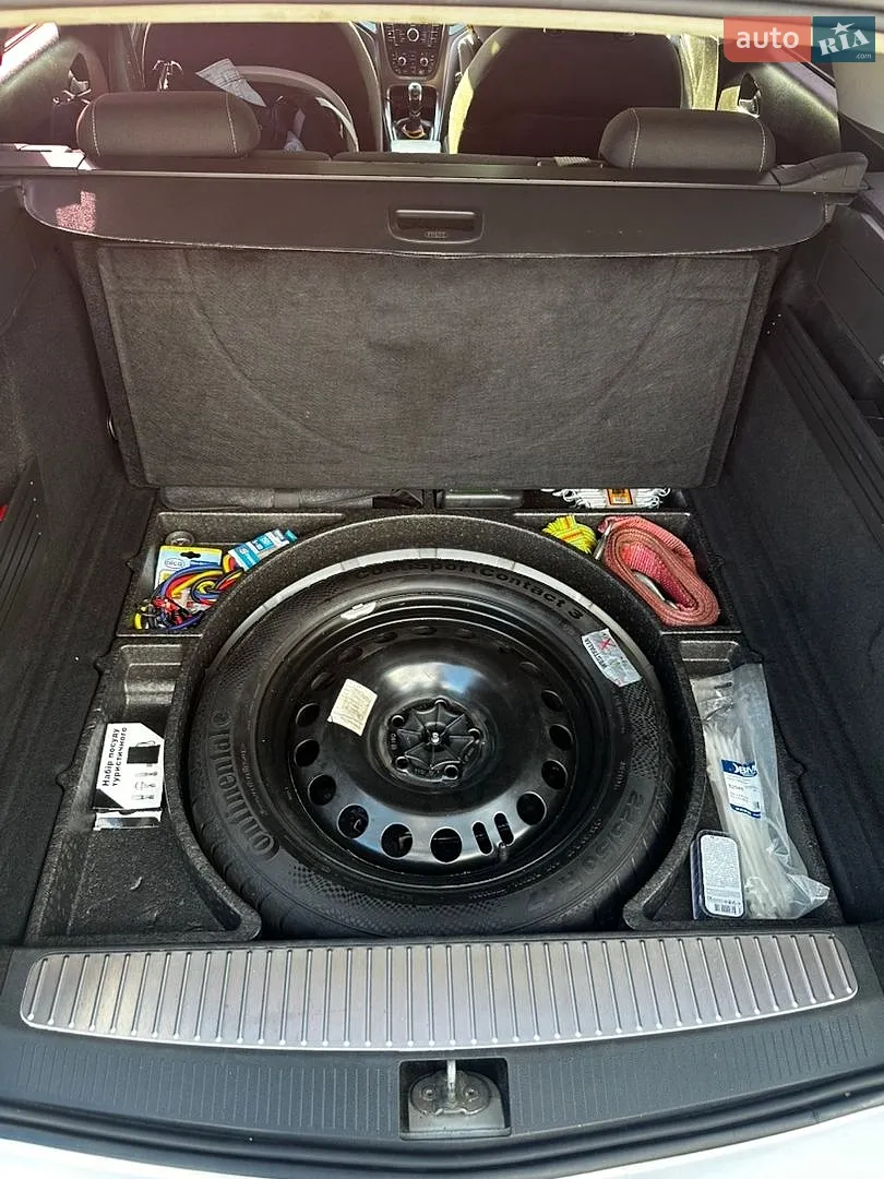 2011 Opel Astra - мініатюра 10