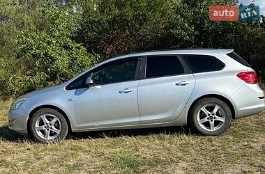Универсал Opel Astra 2011 в Рожнятове фото Универсал Opel Astra 2011 в Рожнятове
