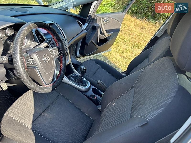 Универсал Opel Astra 2011 в Рожнятове фото 9 Универсал Opel Astra 2011 в Рожнятове