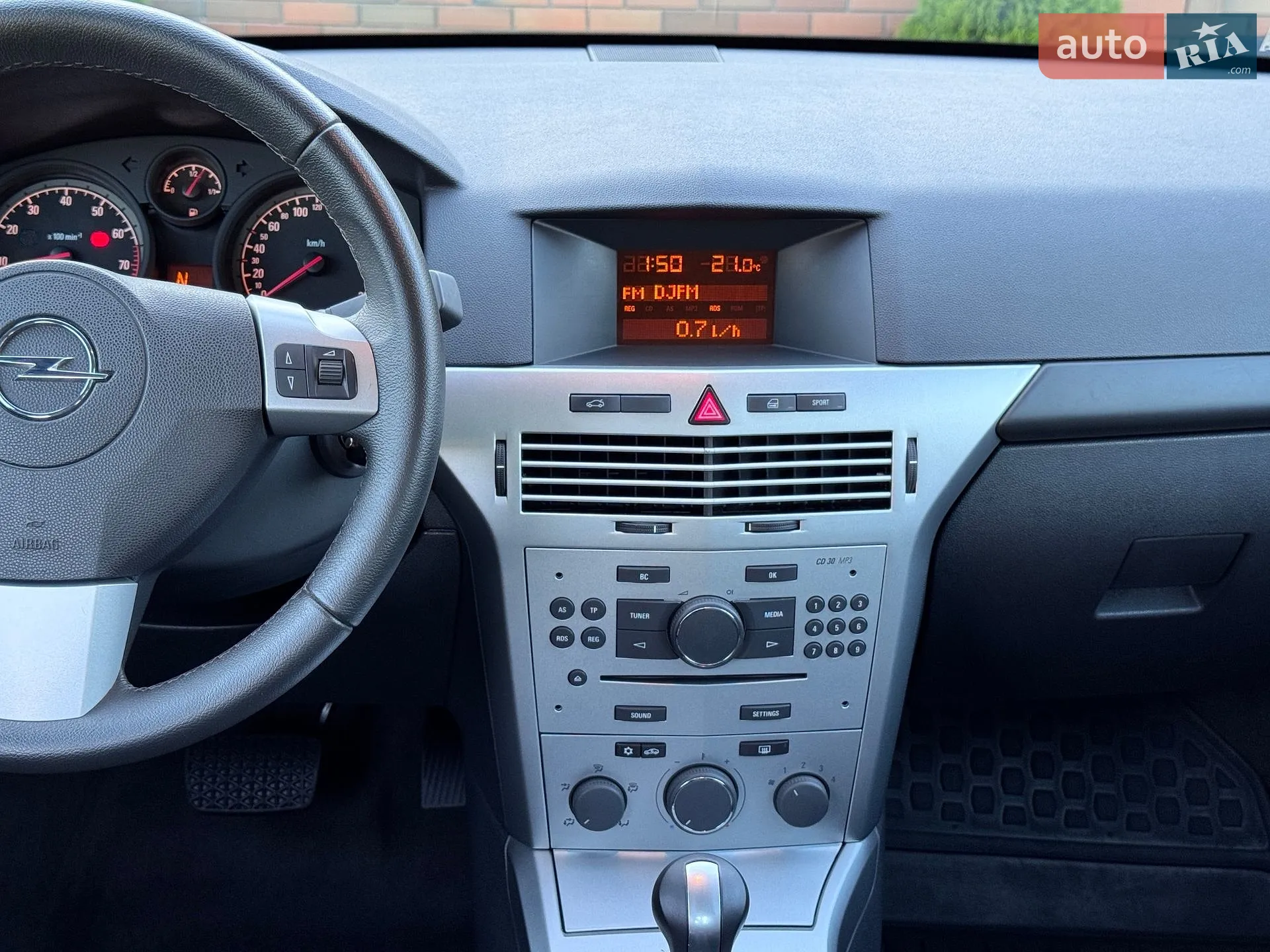 2013 Opel Astra - мініатюра 21