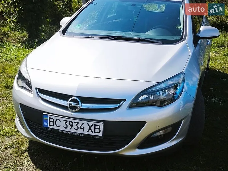 Opel Astra 2014