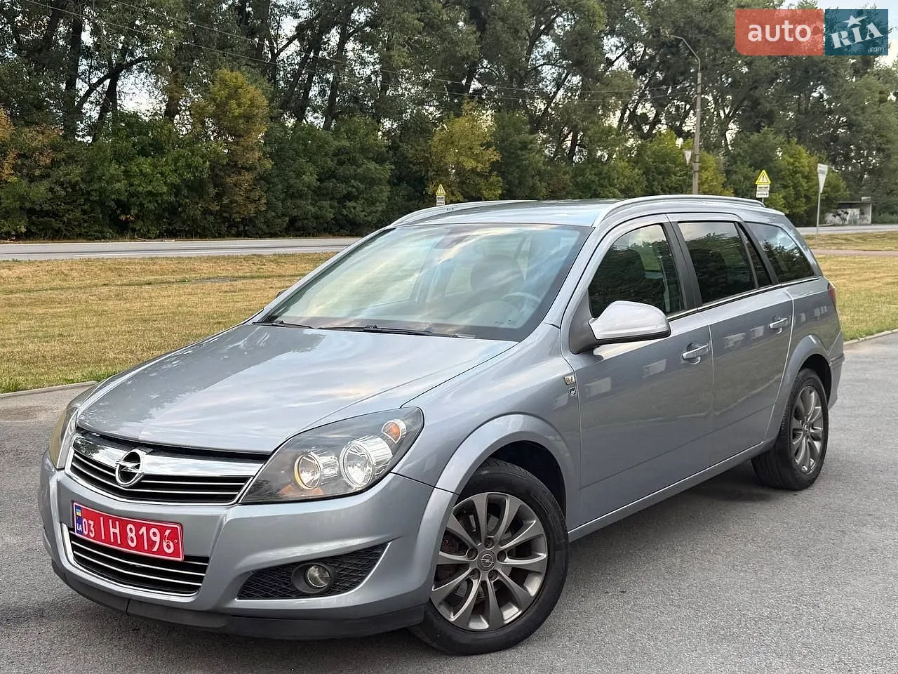 2010 Opel Astra - мініатюра 2