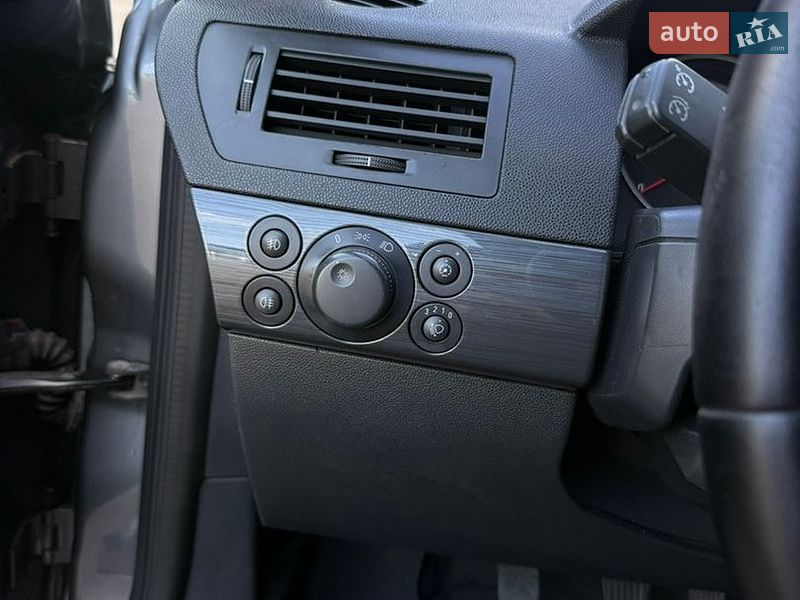 Хэтчбек Opel Astra 2005 в Белой Церкви