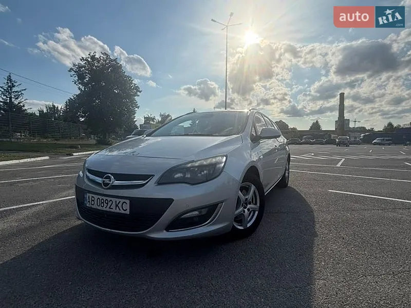 Opel Astra 2014