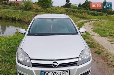 Хэтчбек Opel Astra 2005 в Винниках