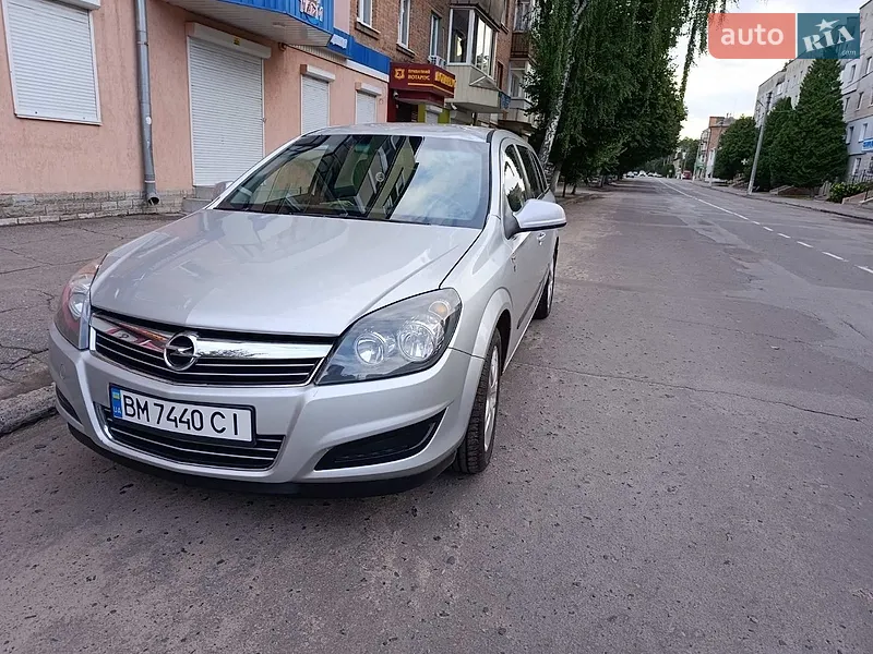 Opel Astra 2010