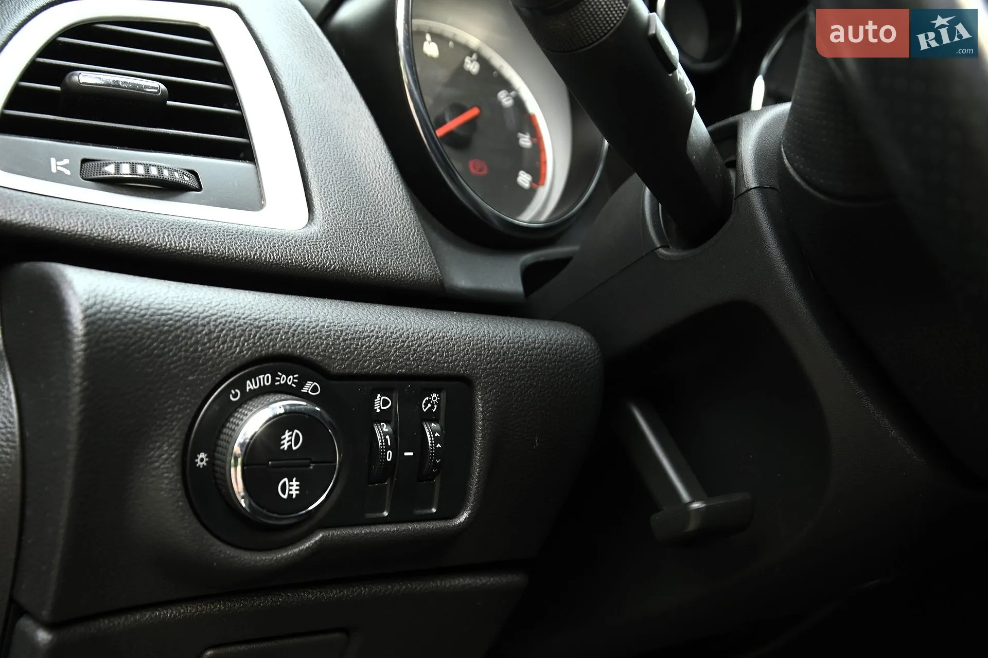 2010 Opel Astra - мініатюра 39
