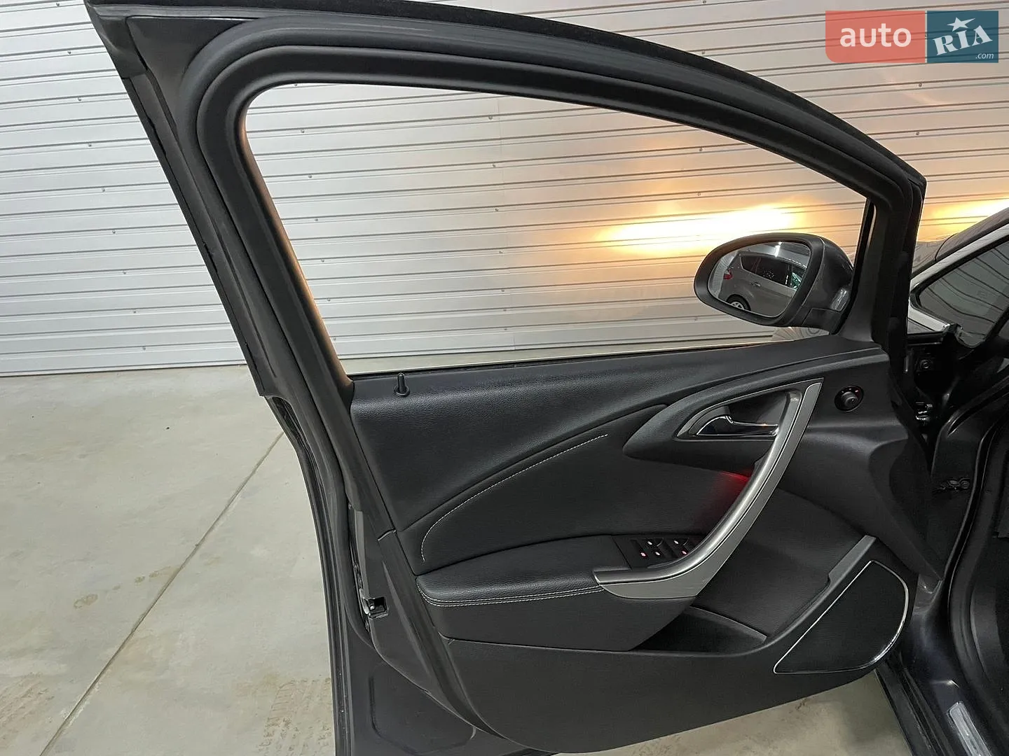 2011 Opel Astra - мініатюра 33