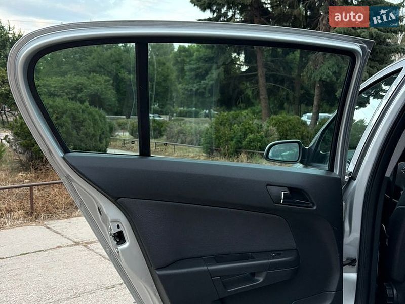 Хэтчбек Opel Astra 2007 в Белой Церкви фото 27 Хэтчбек Opel Astra 2007 в Белой Церкви