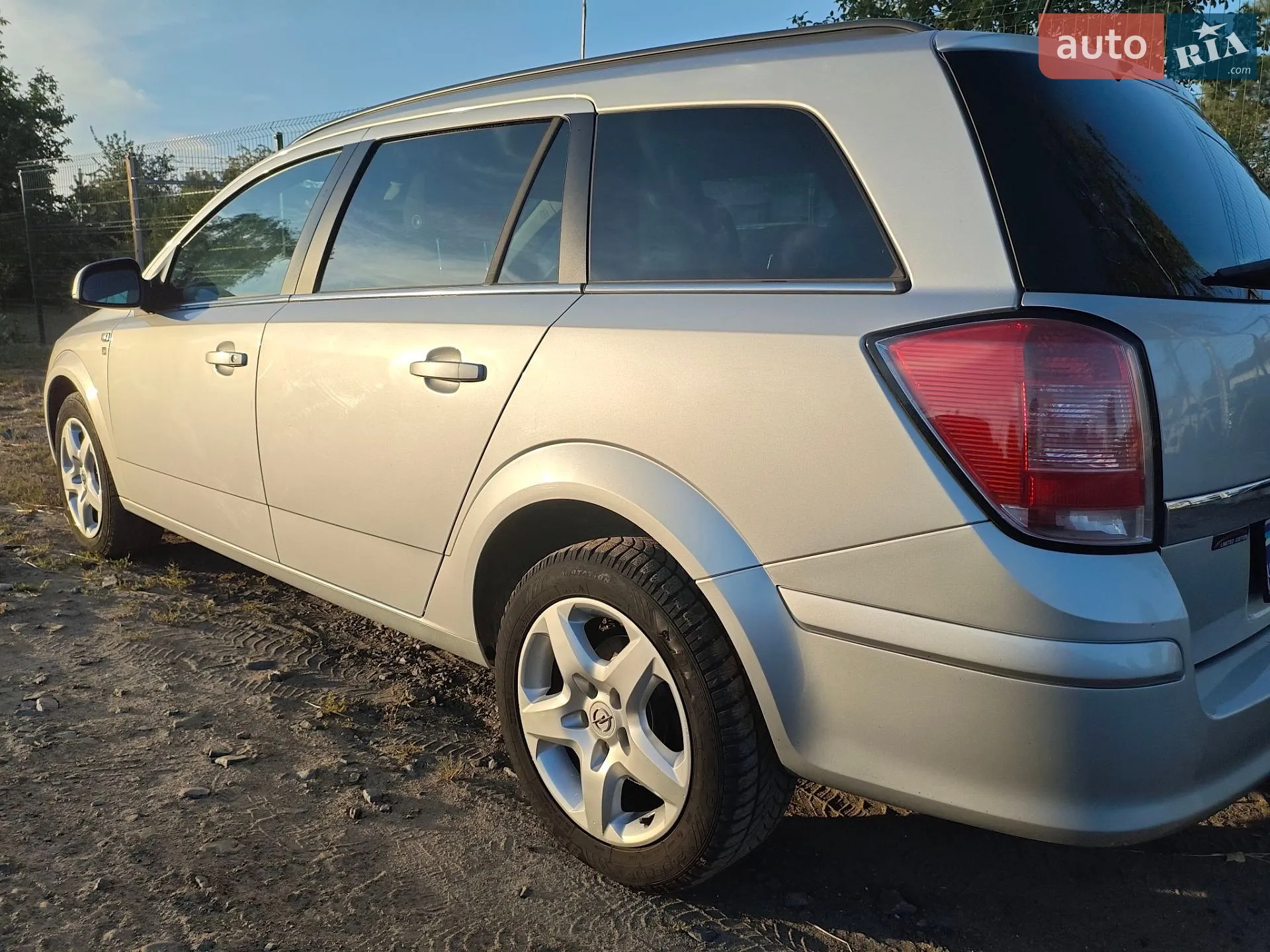 2010 Opel Astra - мініатюра 5