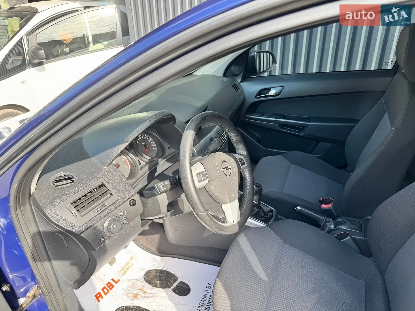 2011 Opel Astra - мініатюра 16