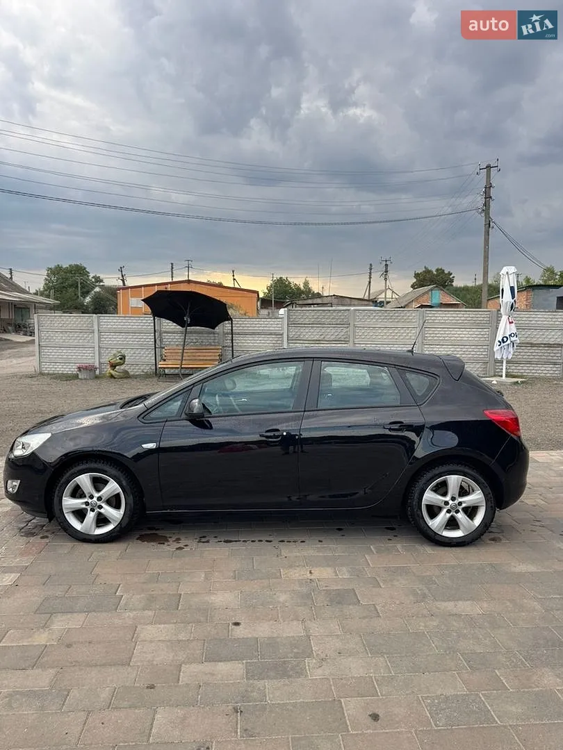 2010 Opel Astra - мініатюра 5