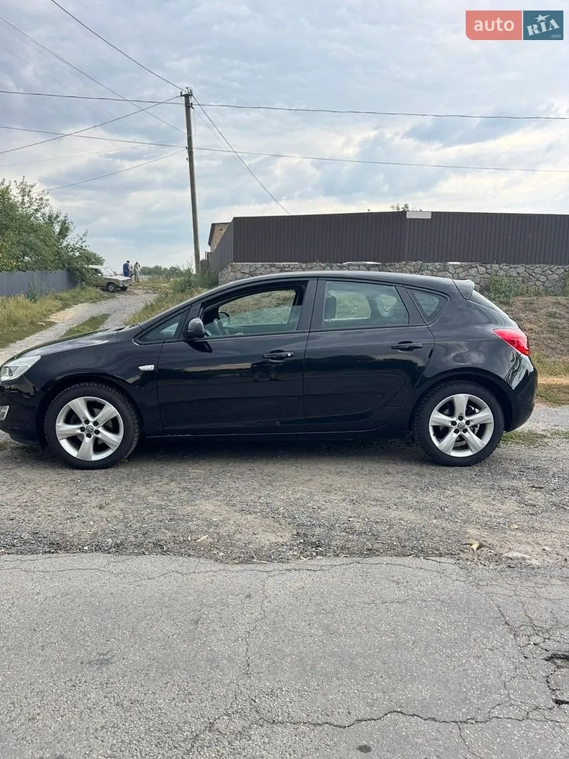 2010 Opel Astra - мініатюра 7